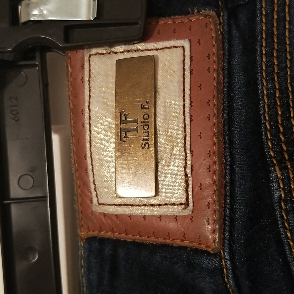 Studio F Jeans - Picture 6 of 12
